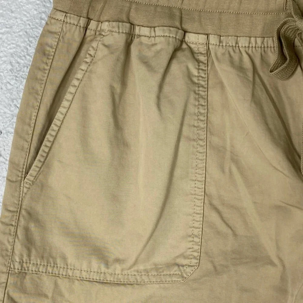 Caslon Shorts Medium Womens Khaki Cotton Drawstring Front Patch Pockets
